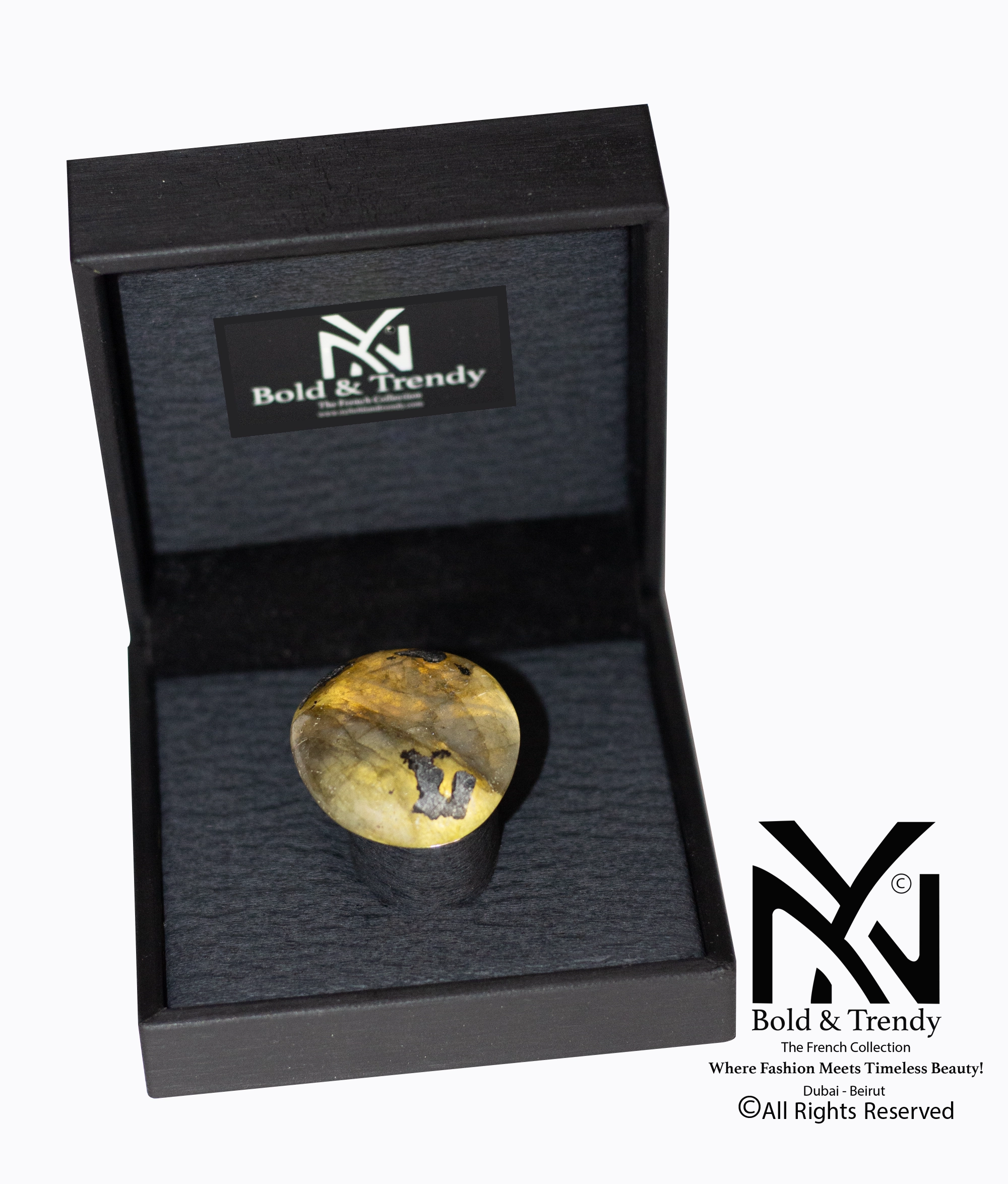 Labradorite stone 1