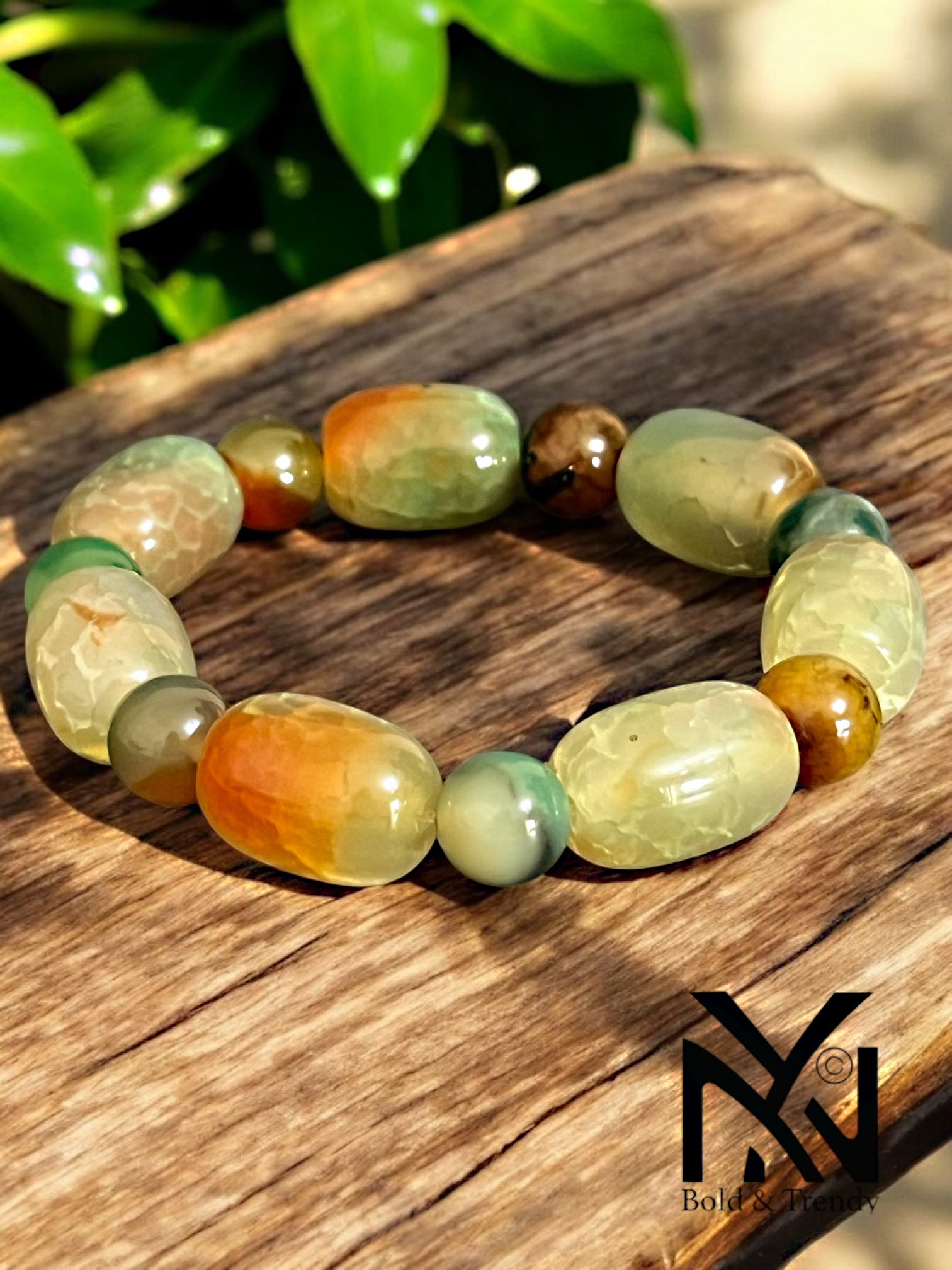 Lumière Brésilienne bracelet back view highlighting Brazilian agate details