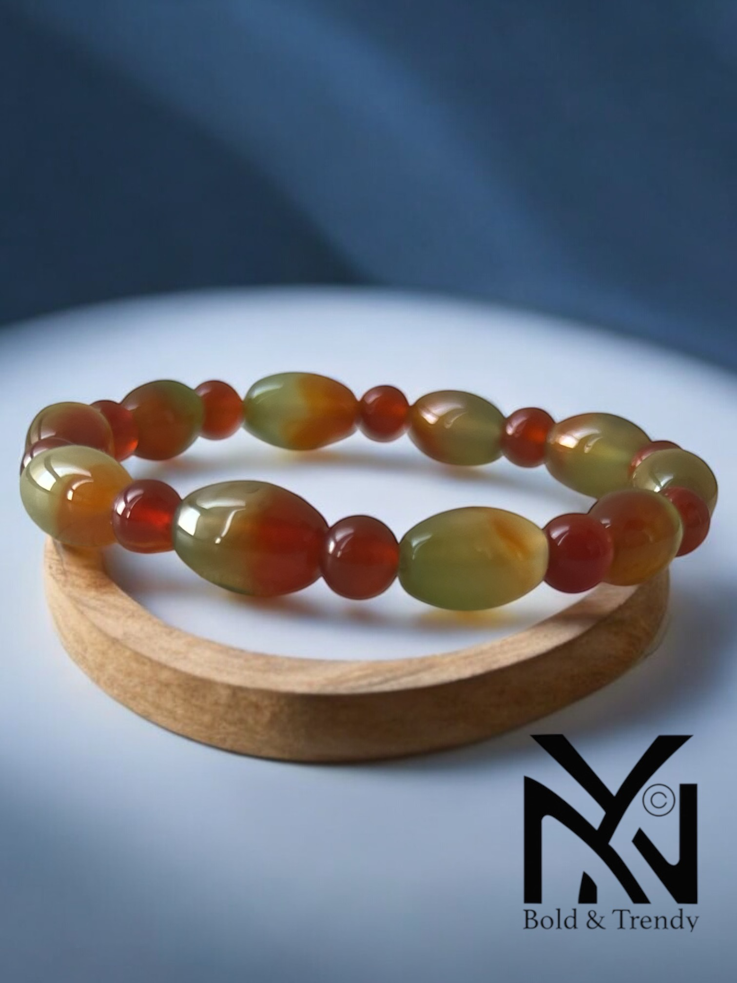 Lueur de Sérénité bracelet with calming green, yellow, and red agate stones for emotional healing