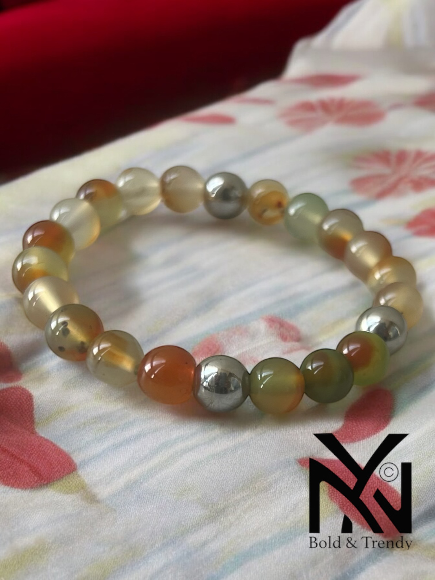 Élégance Naturelle - Beautiful Natural Agate Stones for Strength and Energy